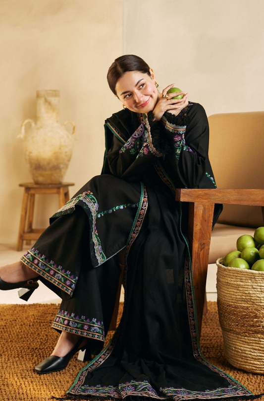 ZARA SHAHJAHAN ( DHANAK )