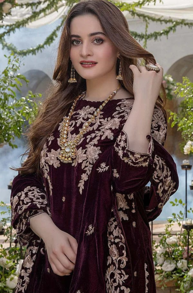 Velvet-3pc Embroidered with Velvet Embroidered Dupatta-955