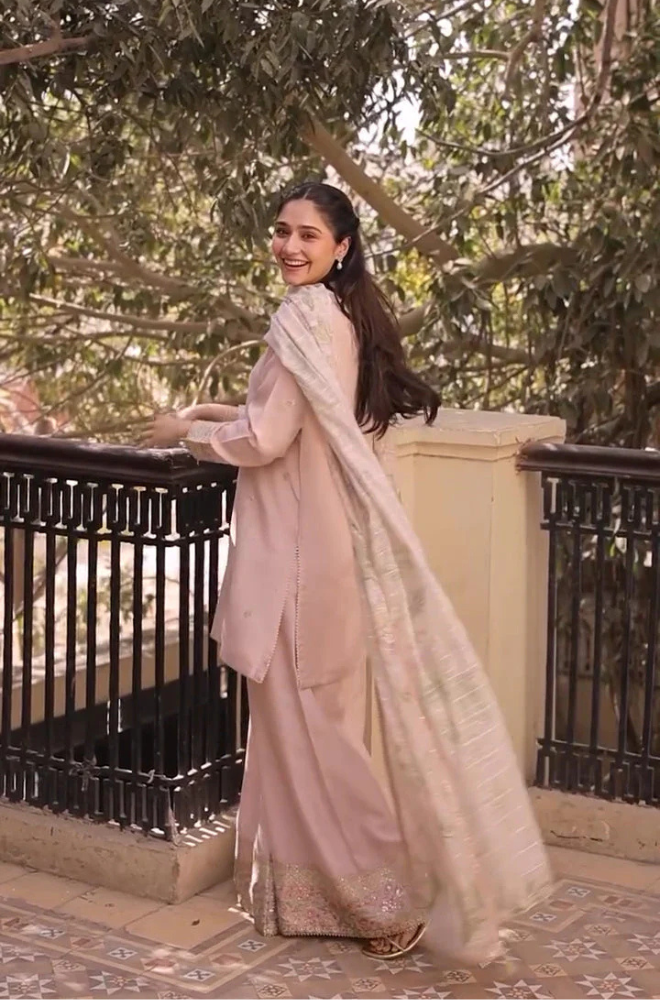 Lawn-3PC Embroidered Shirt with Digital Printed Jacquard Dupatta-1422