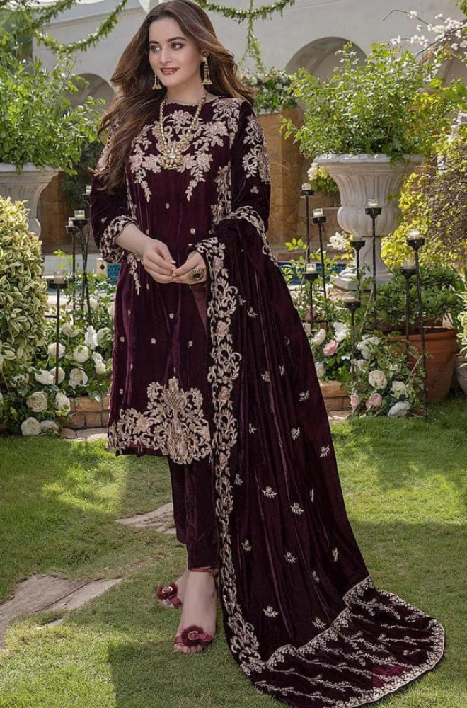 Velvet-3pc Embroidered with Velvet Embroidered Dupatta-955