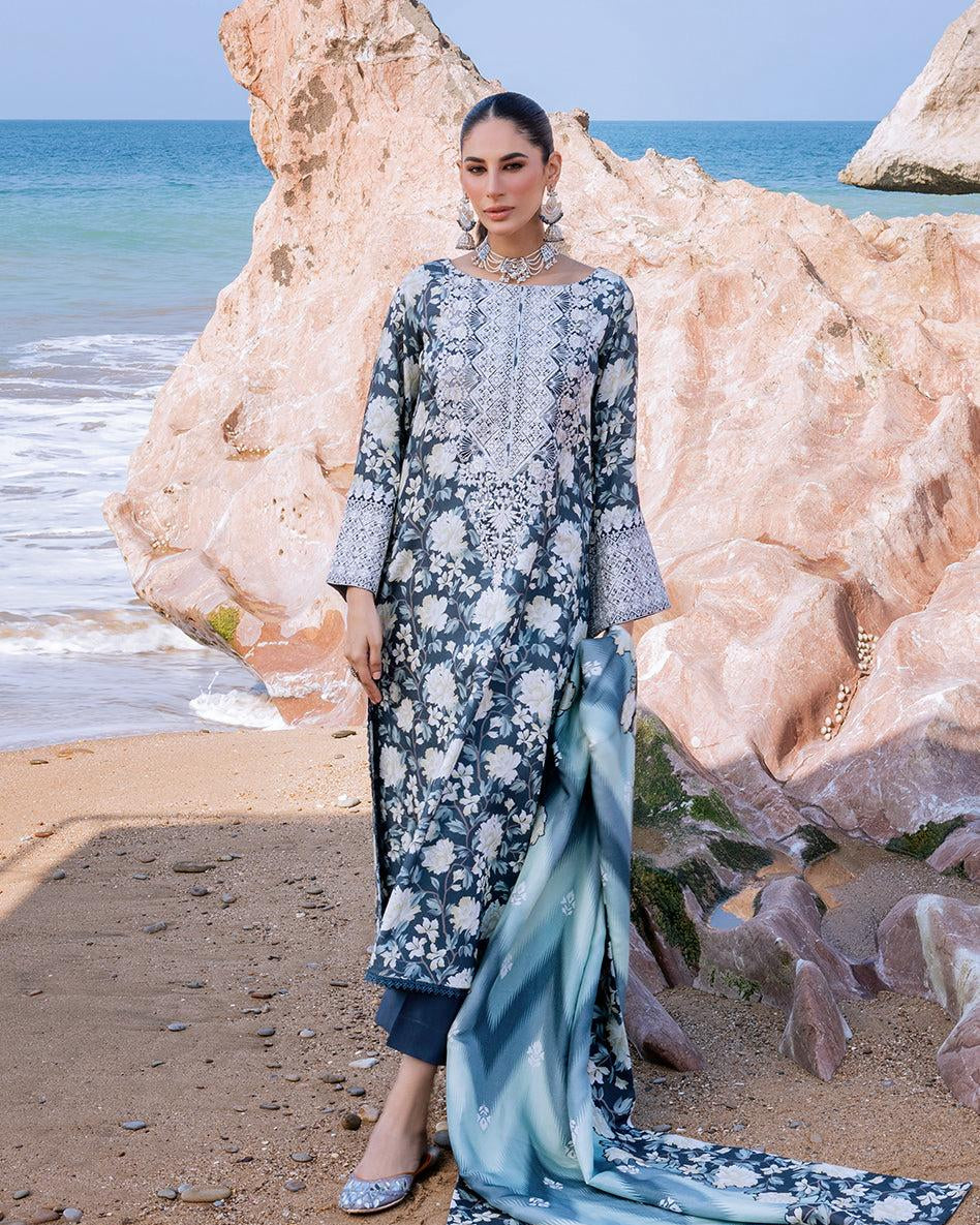 ZAINAB CHOTTANI ( KHADDAR )