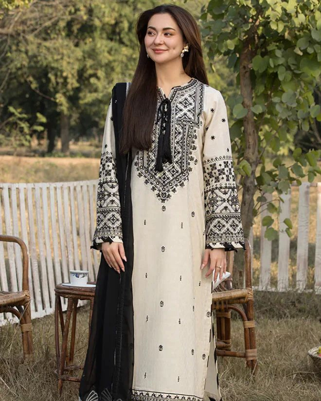 ZARA SHAHJAHAN ( Pure DHANAK )