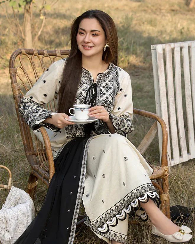 ZARA SHAHJAHAN ( Pure DHANAK )