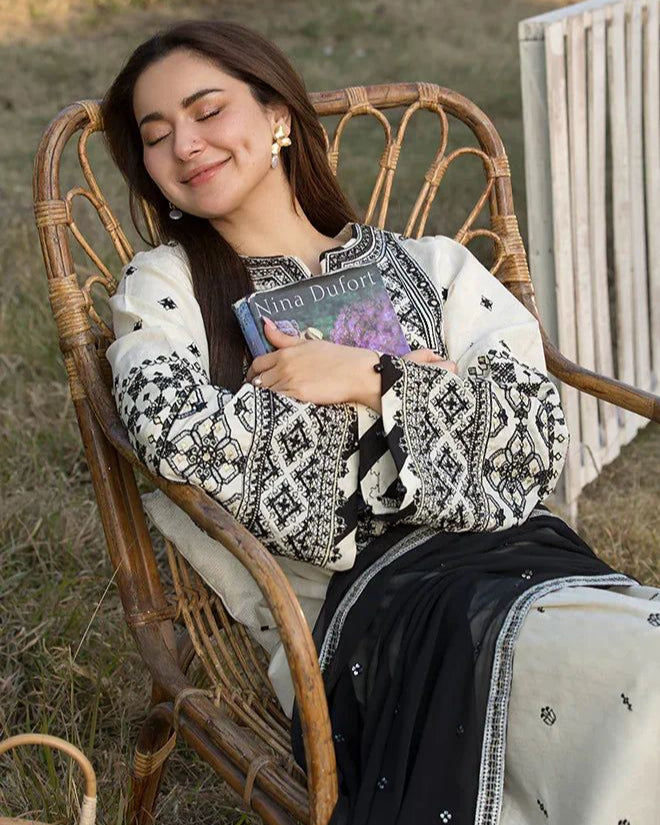 ZARA SHAHJAHAN ( Pure DHANAK )